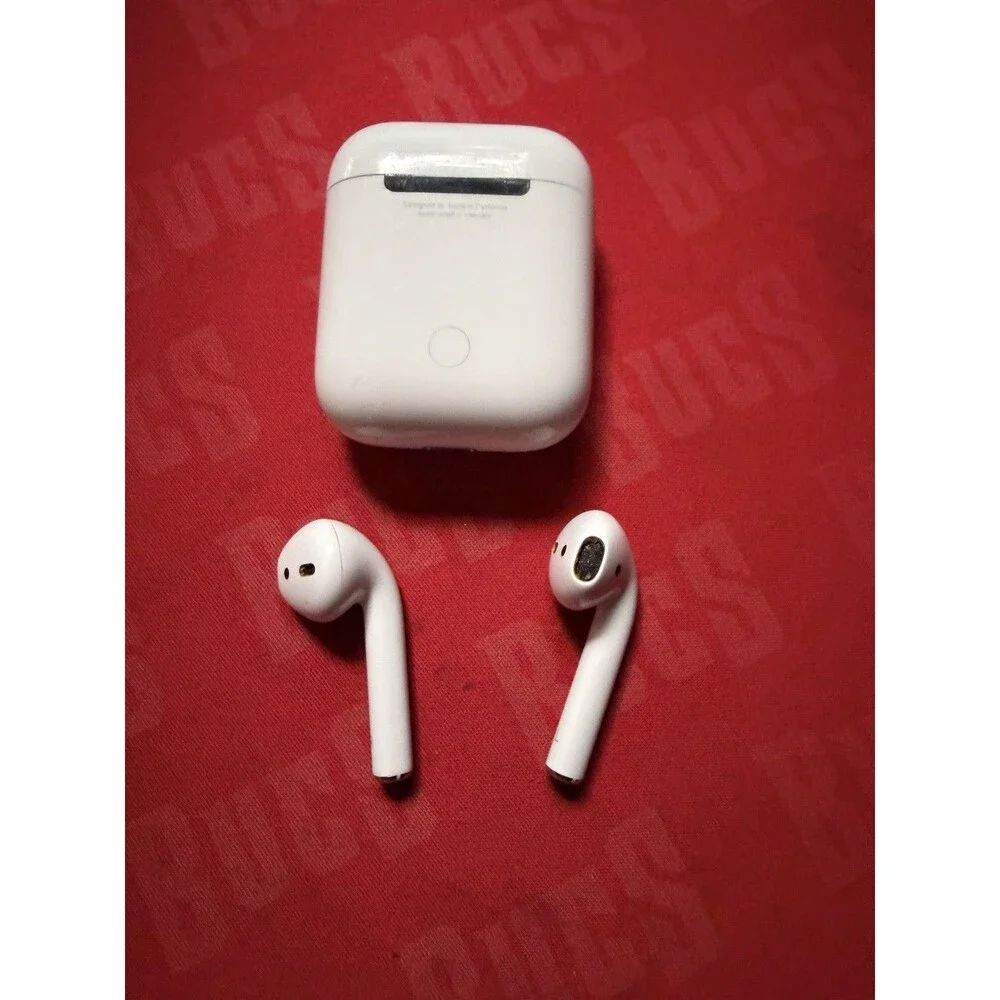 Apple AirPods 2nd generation w/case PARTS REPAIR READ A1602 A2031
